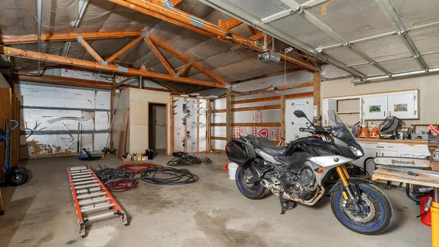 $1,499,000 | 12621 East Blanchard Road, Elk, WA 99009