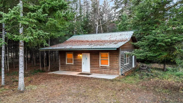 $1,499,000 | 12621 East Blanchard Road, Elk, WA 99009