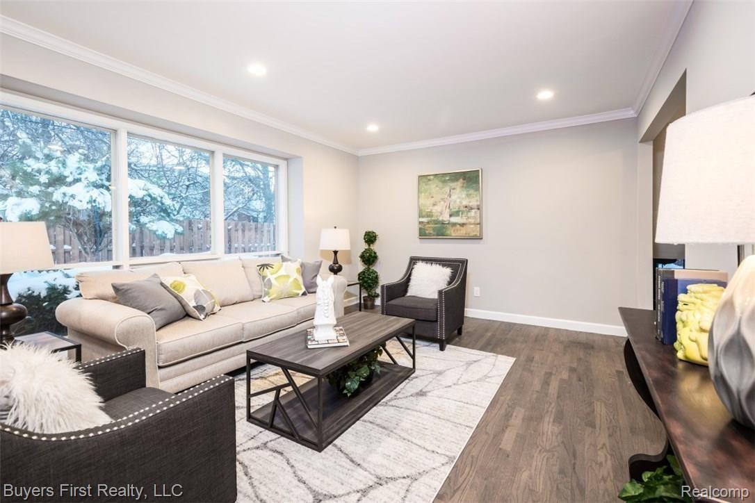 21130 Andover Road Southfield, MI 48076 - Photo 20 of 21 020.jpg