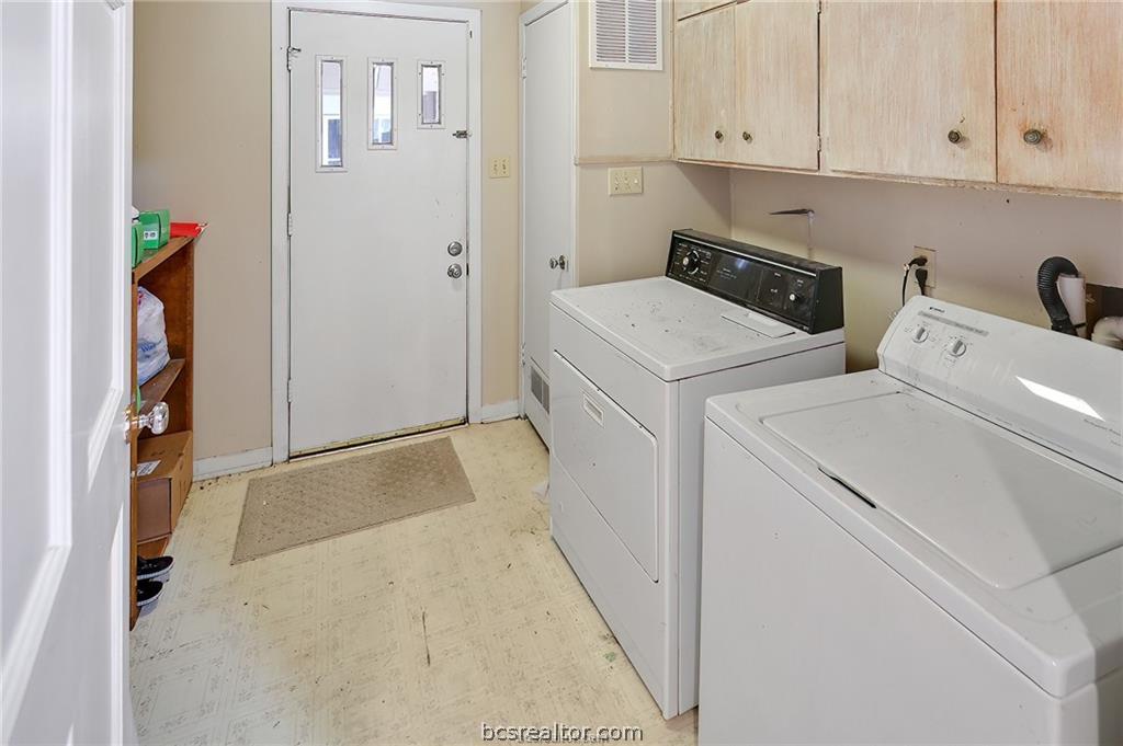 305 West Brookside Drive Bryan, TX 77801 - Photo 22 of 43