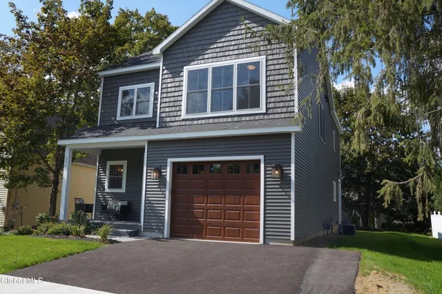 $925,000 | 295 Jefferson Street, Saratoga Springs, NY 12866