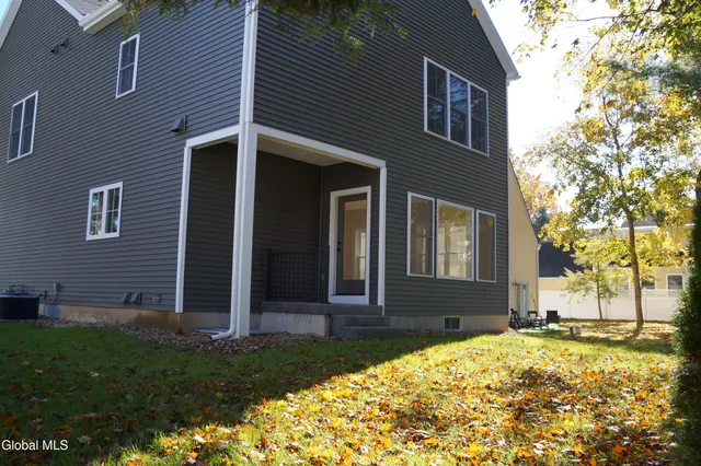 $925,000 | 295 Jefferson Street, Saratoga Springs, NY 12866