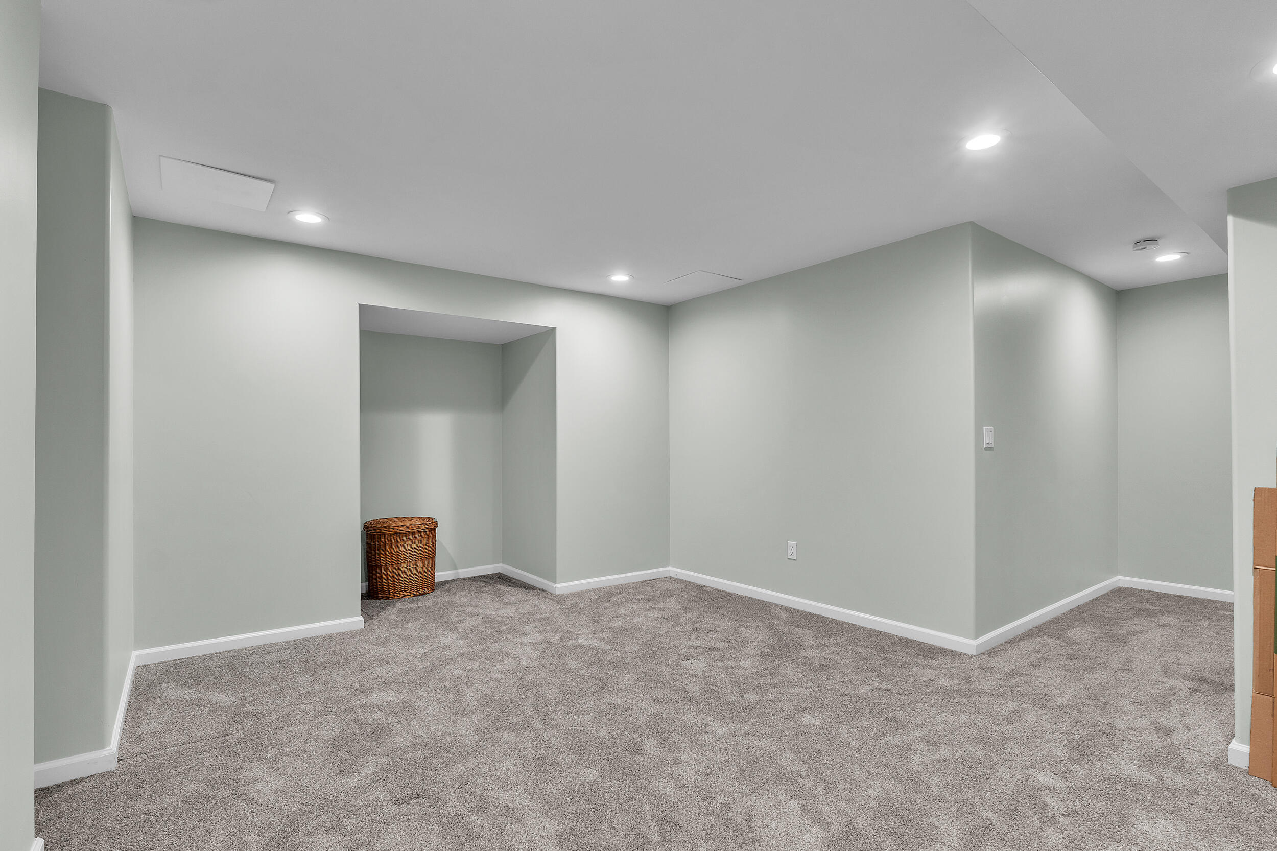 49044 Poppleton Court Canton, MI 48187 - Photo 48 of 58 poppleton-71