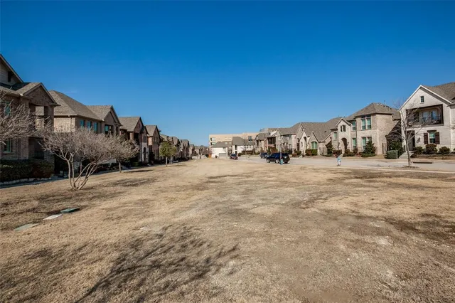 a view of a house with outdoor space