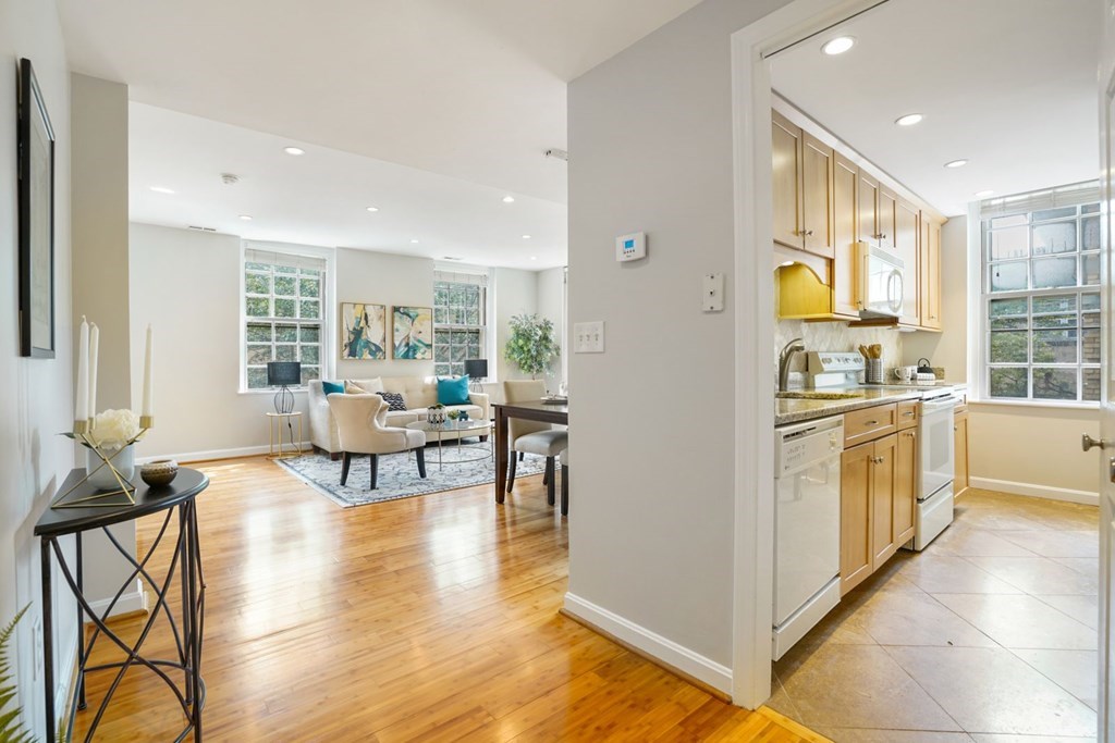 65 Glen Road, Unit H7 Brookline, MA 02445 - Photo 1 of 23 Gallery Image 1