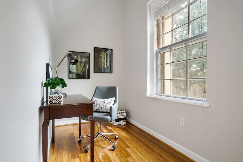 65 Glen Road, Unit H7 Brookline, MA 02445 - Photo 11 of 23 Gallery Image 11