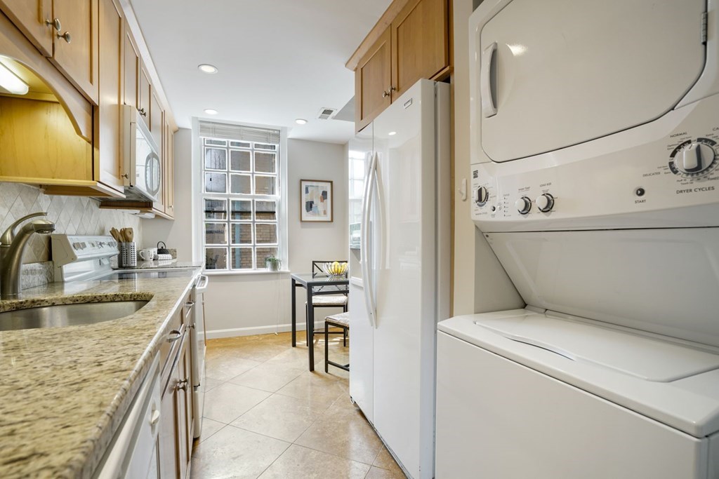 65 Glen Road, Unit H7 Brookline, MA 02445 - Photo 14 of 23 Gallery Image 14