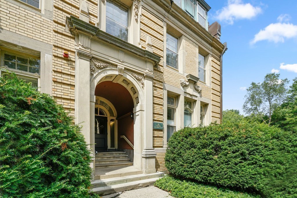 65 Glen Road, Unit H7 Brookline, MA 02445 - Photo 23 of 23 Gallery Image 23