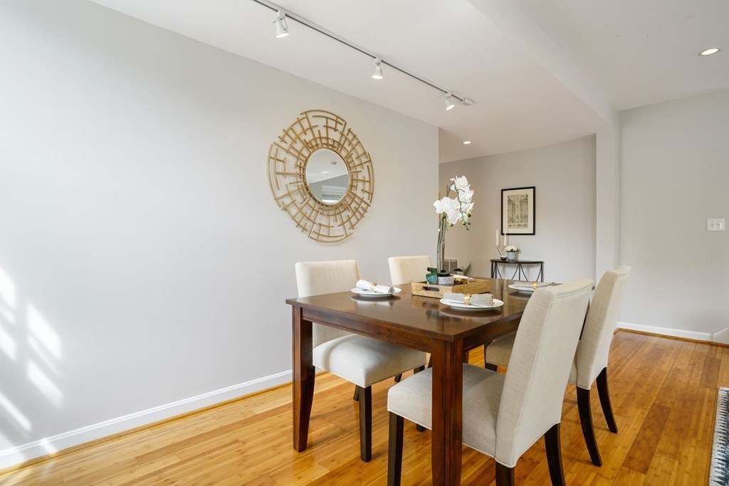 65 Glen Road, Unit H7 Brookline, MA 02445 - Photo 3 of 23 Gallery Image 3