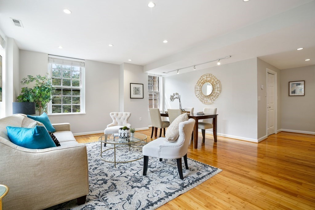 65 Glen Road, Unit H7 Brookline, MA 02445 - Photo 8 of 23 Gallery Image 8