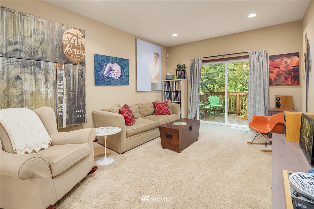 21310 11th Drive Southeast Bothell, WA 98021 - Photo 5 of 29 Gallery Image 5