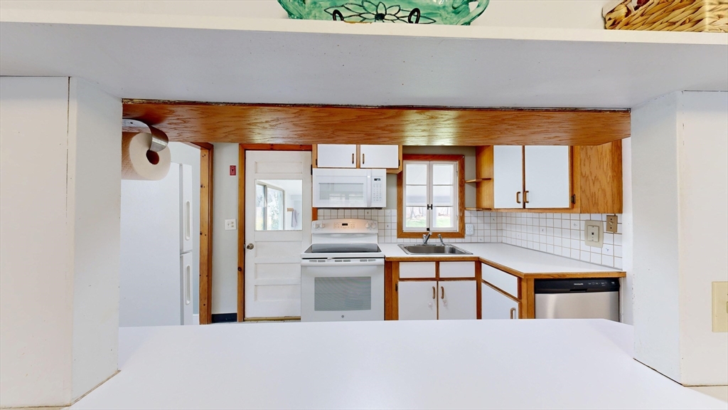 3 Shenandoah Road North Reading, MA 01864 - Photo 17 of 36 Gallery Image 17