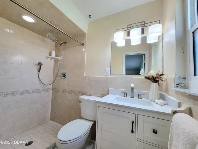 $299,900 | 253 North Brighton Drive, Port Orange, FL 32127