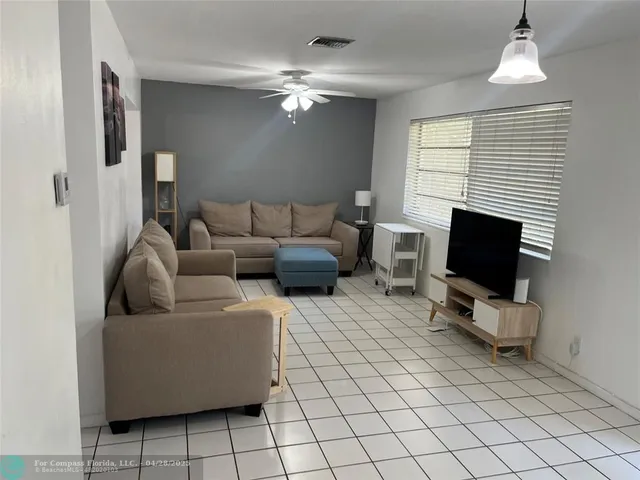 $3,200 | Undisclosed Address, Pompano Beach, FL 33062