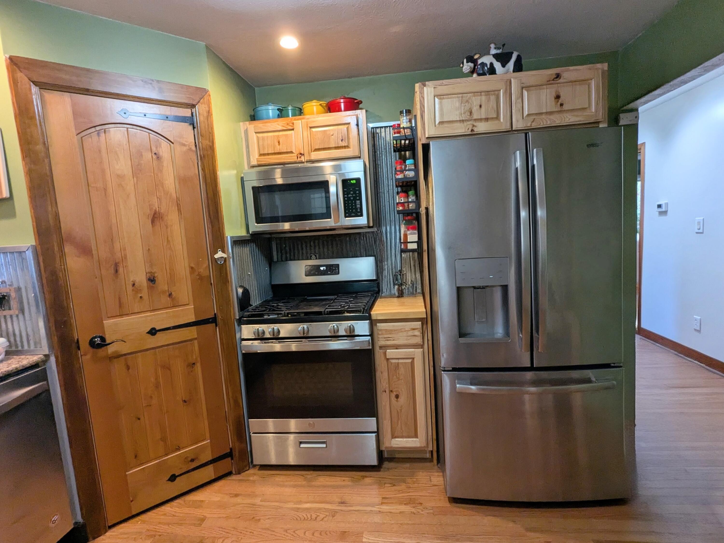 9913 Jones Road Bellevue, MI 49021 - Photo 18 of 94 PXL_20251030_202439142.MP~2