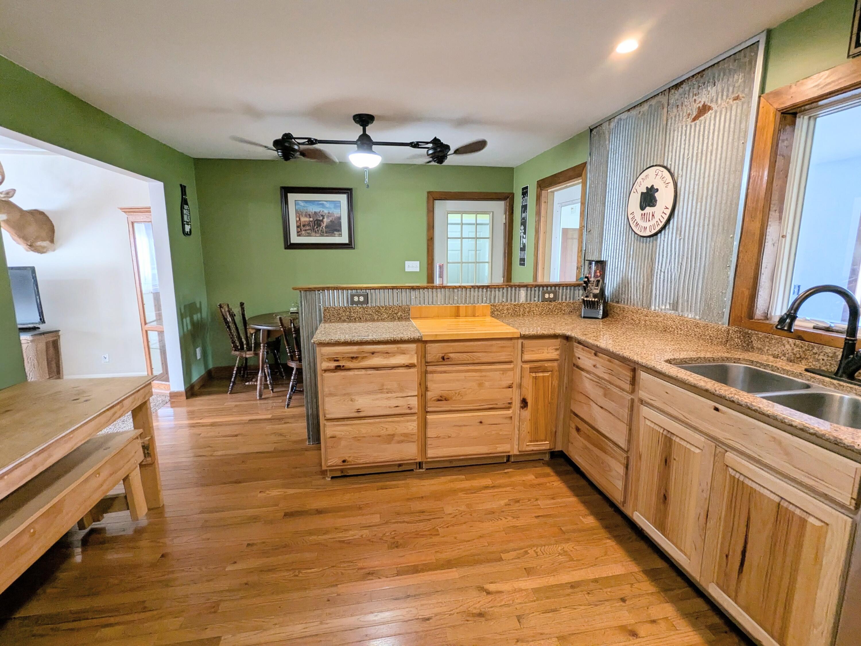 9913 Jones Road Bellevue, MI 49021 - Photo 23 of 94 PXL_20251030_202557954.MP~2