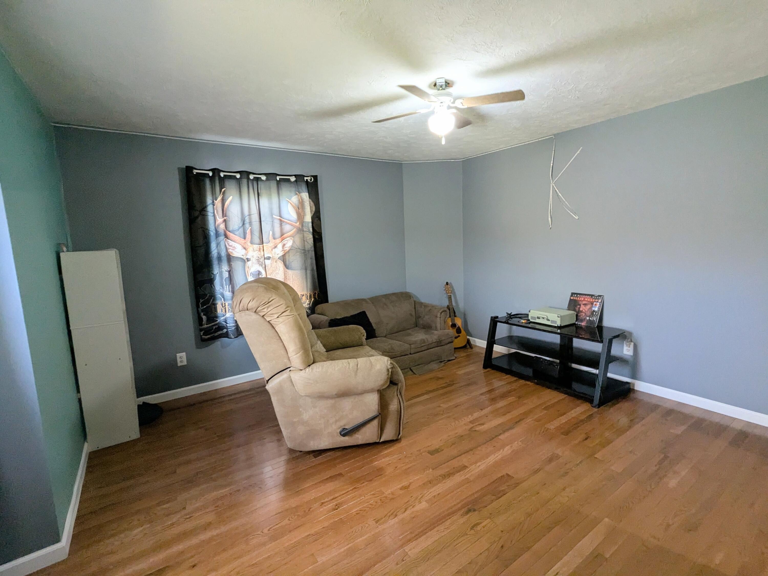 9913 Jones Road Bellevue, MI 49021 - Photo 41 of 94 PXL_20251030_202842572.MP~2
