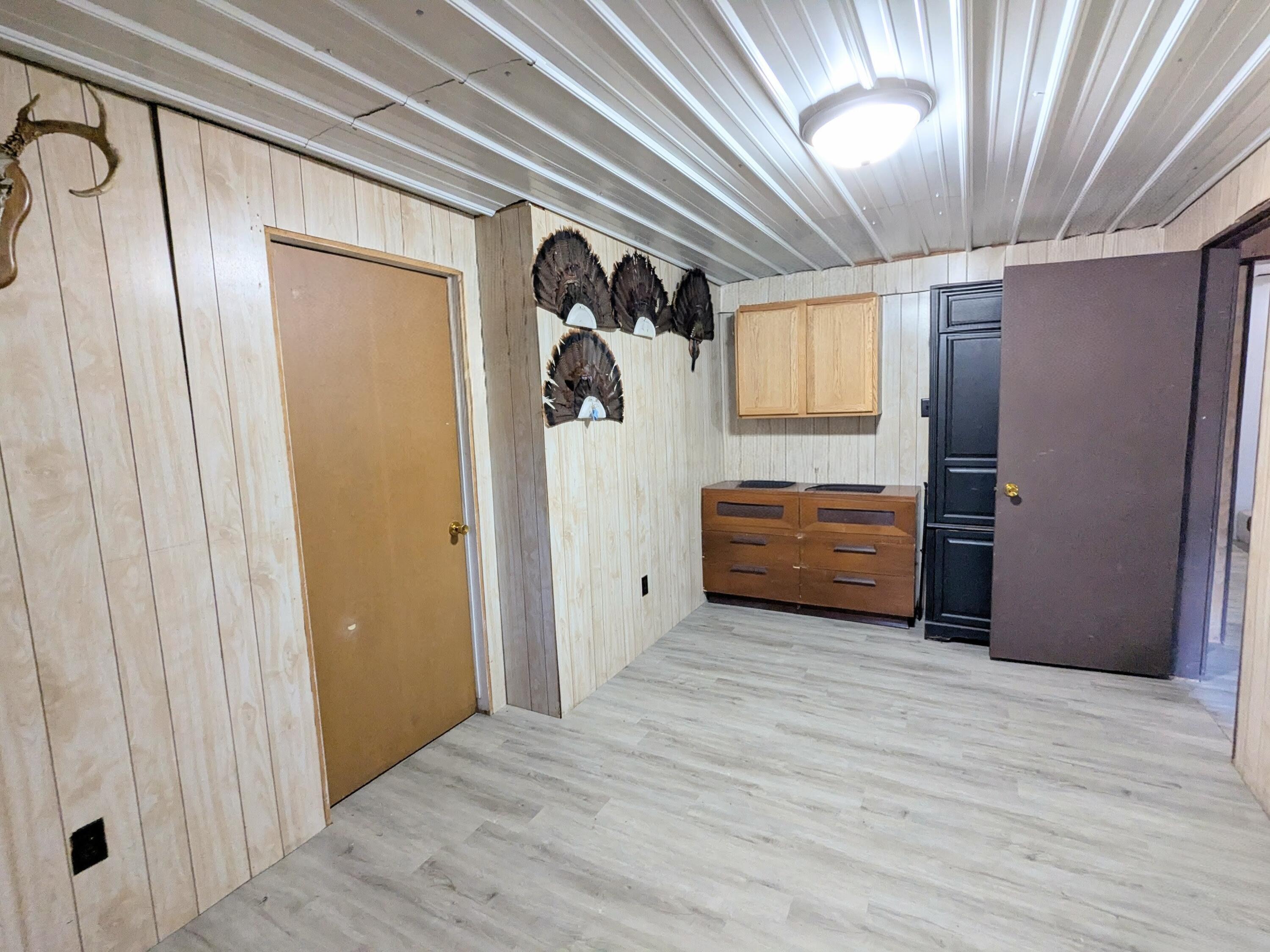 9913 Jones Road Bellevue, MI 49021 - Photo 58 of 94 PXL_20251030_210745923.MP~2