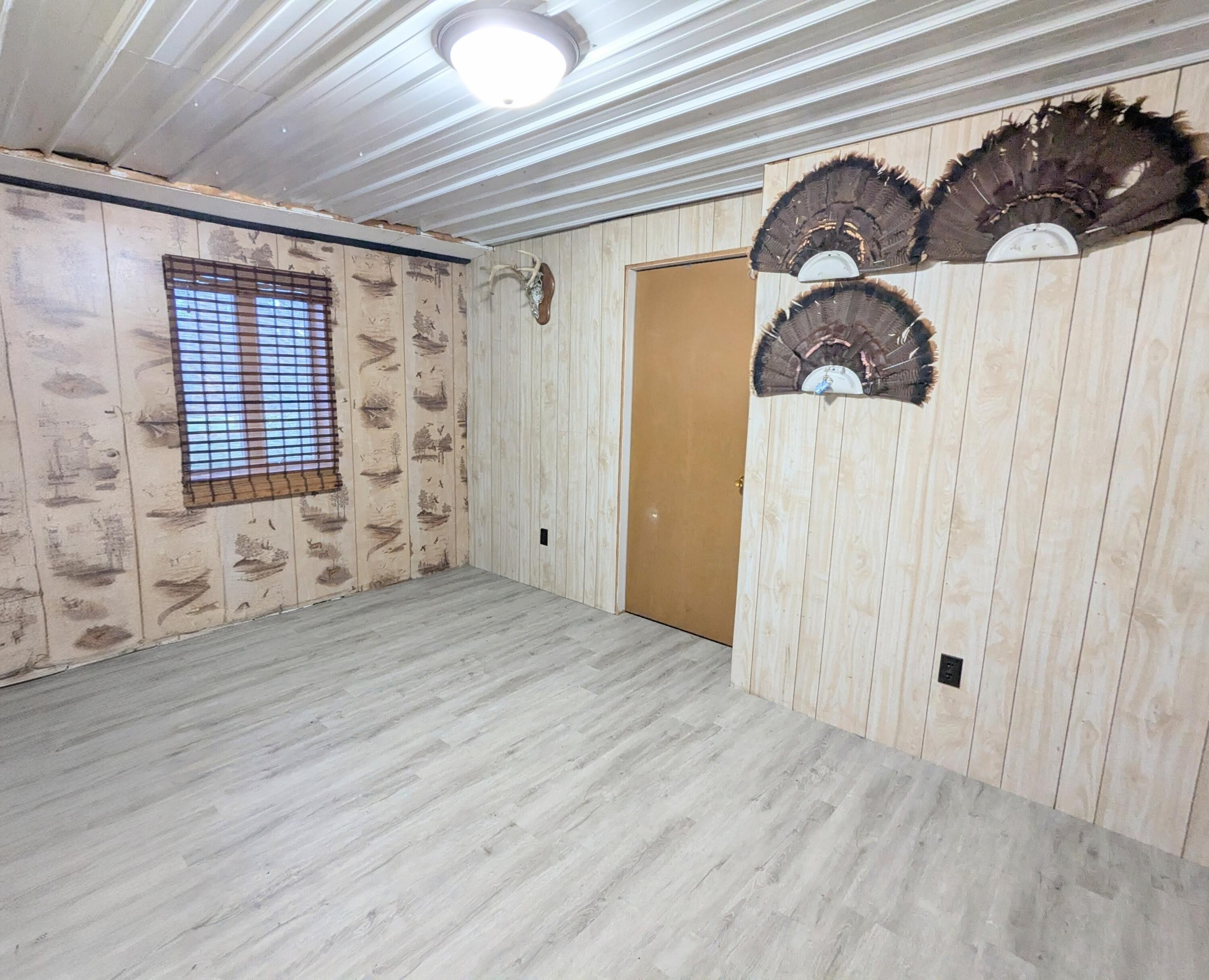 9913 Jones Road Bellevue, MI 49021 - Photo 59 of 94 PXL_20251030_210753786.MP~2