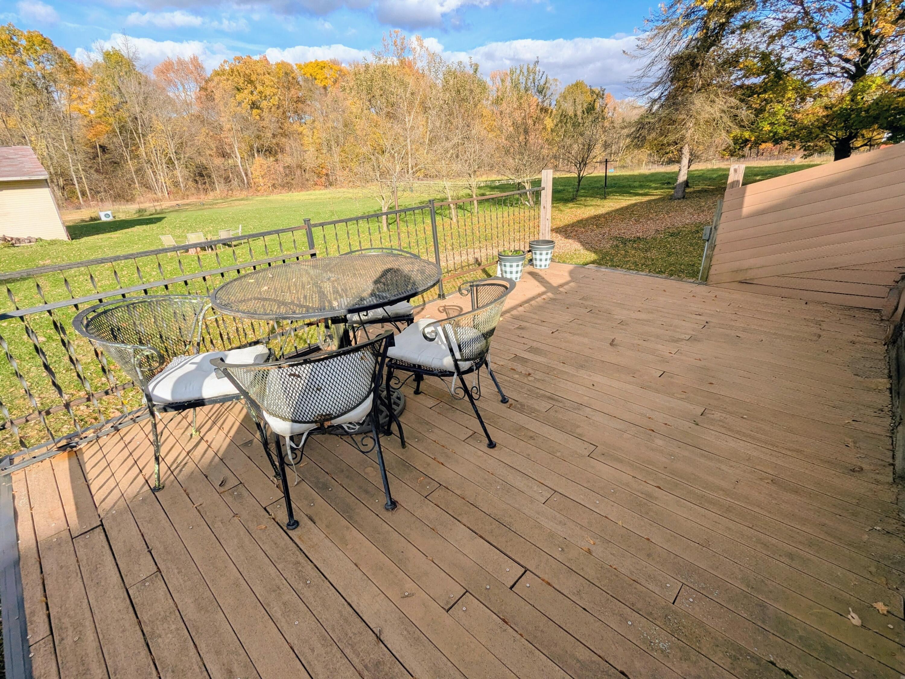 9913 Jones Road Bellevue, MI 49021 - Photo 65 of 94 PXL_20251030_195535328.MP~2