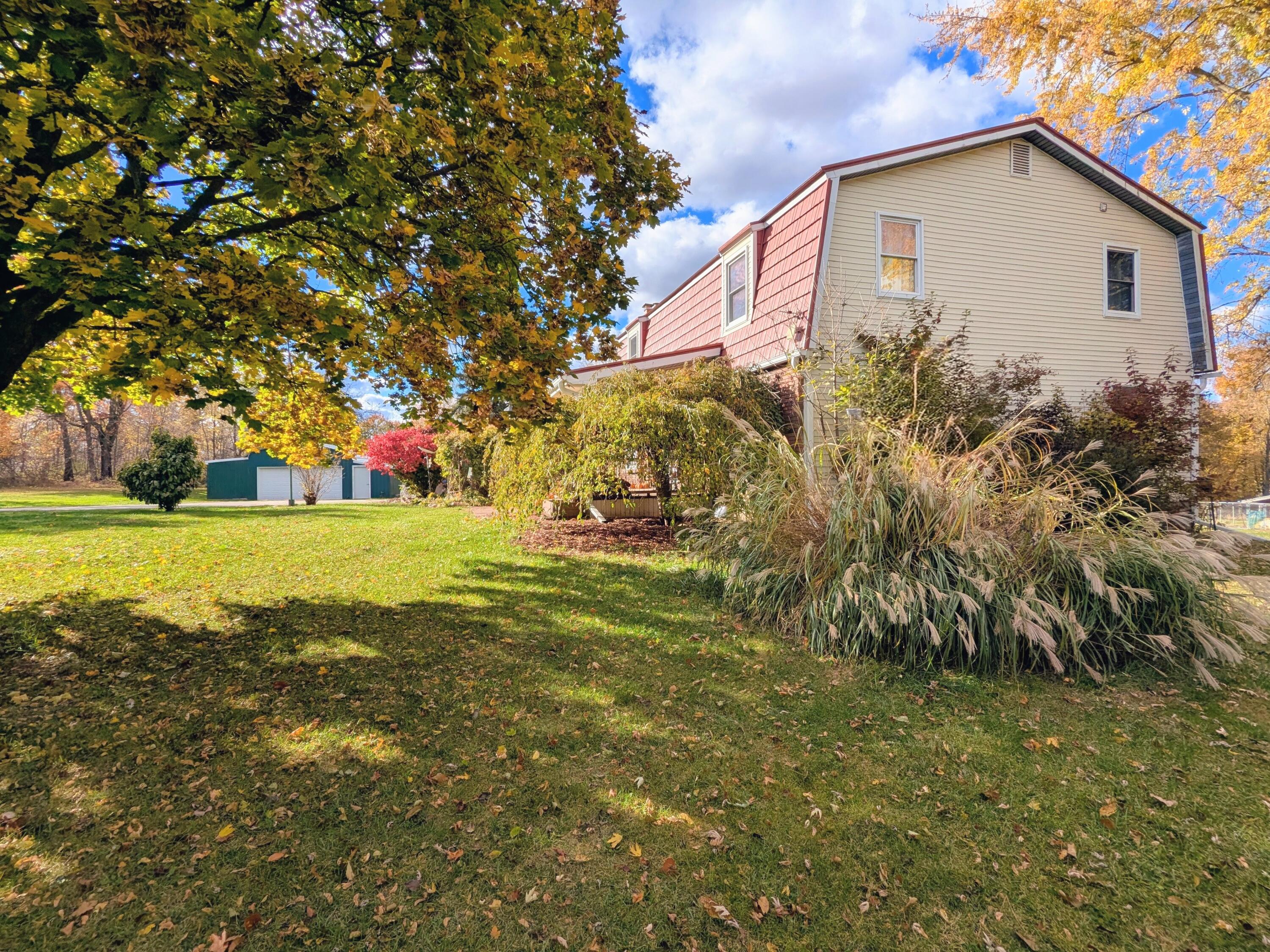 9913 Jones Road Bellevue, MI 49021 - Photo 70 of 94 PXL_20251030_195704119.MP~2