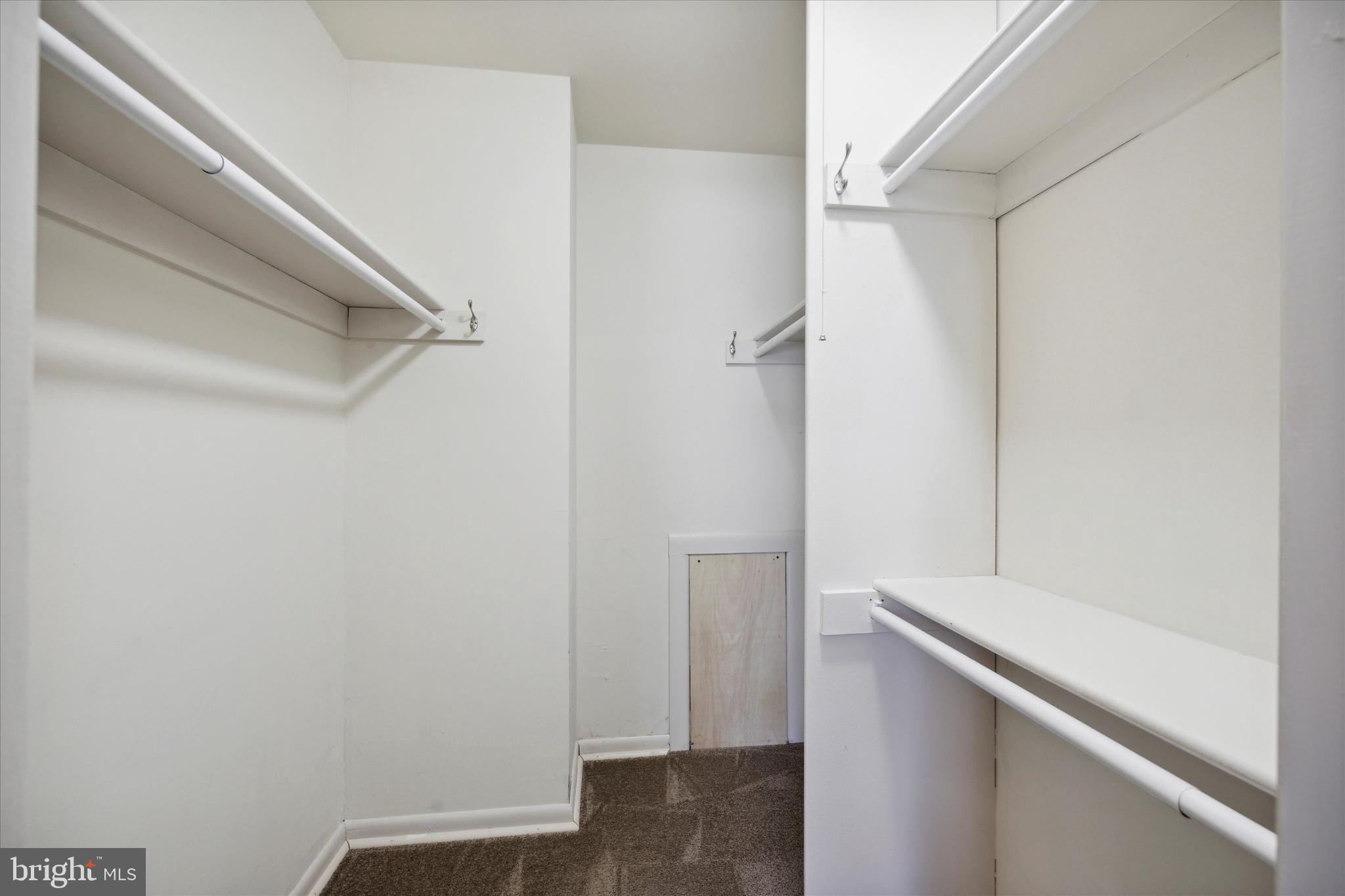 229 Old Forge Crossing Devon, PA 19333 - Photo 11 of 26 Bedroom walk-in closet