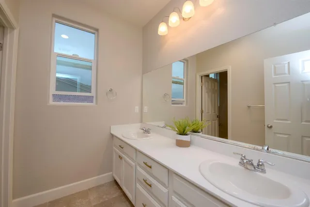 $550,000 | 9678 Cabernet Court, Patterson, CA 95363