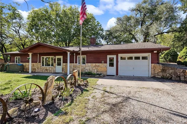 $265,000 | 426 Halderman Street, Lecompton, KS 66050