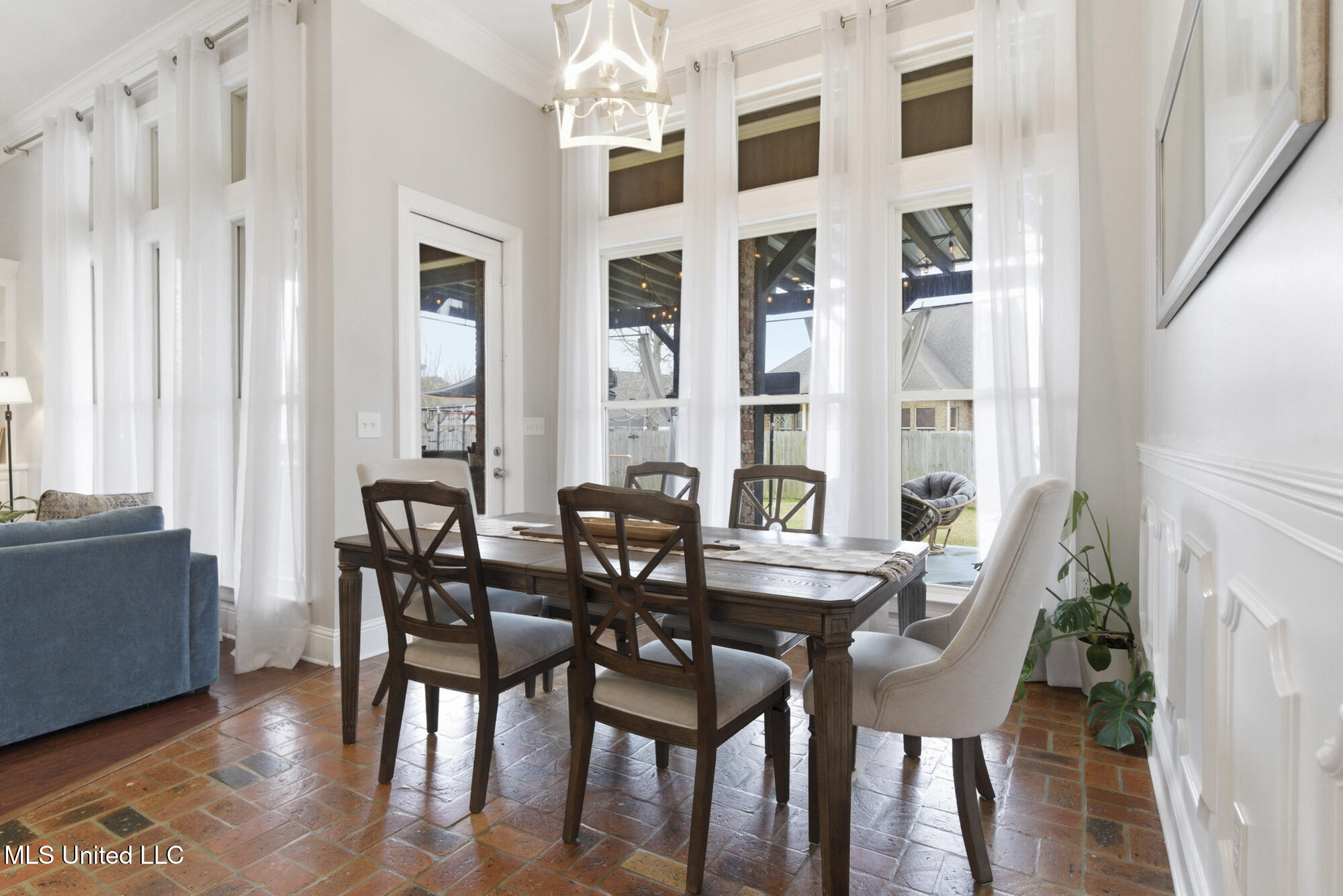 2305 Sunkist Country Club Road Biloxi, MS 39532 - Photo 11 of 37 11_ghubphoto_015