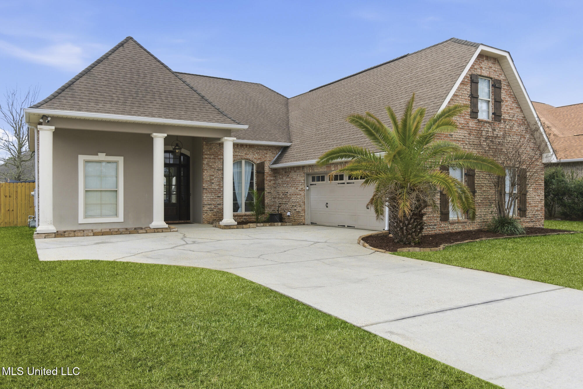 2305 Sunkist Country Club Road Biloxi, MS 39532 - Photo 3 of 37 3_ghubphoto_007