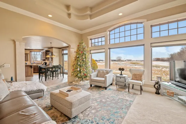 $749,900 | 581 Royal Saint Pats Drive, Wrightstown, WI 54180