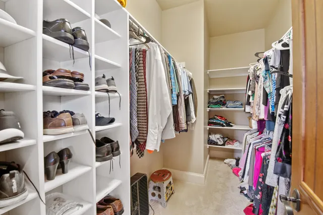 $749,900 | 581 Royal Saint Pats Drive, Wrightstown, WI 54180