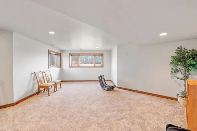 $749,900 | 581 Royal Saint Pats Drive, Wrightstown, WI 54180