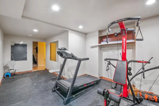 $749,900 | 581 Royal Saint Pats Drive, Wrightstown, WI 54180