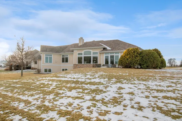 $749,900 | 581 Royal Saint Pats Drive, Wrightstown, WI 54180