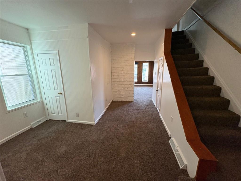 537 Indiana Avenue Glassport, PA 15045 - Photo 25 of 35