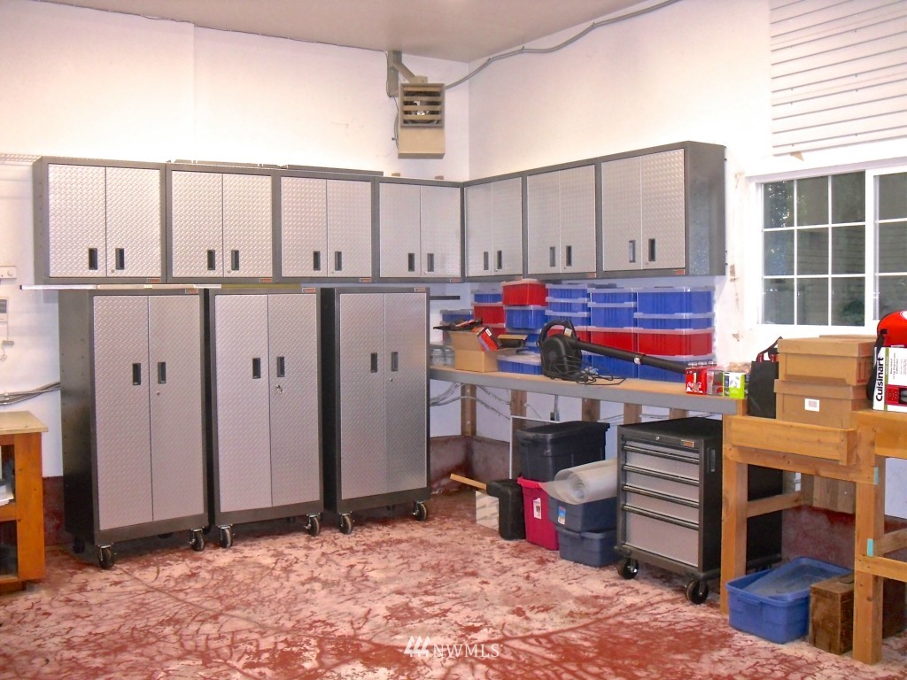 5262 Lars Hansen Road Southeast Port Orchard, WA 98367 - Photo 17 of 21 Gallery Image 17