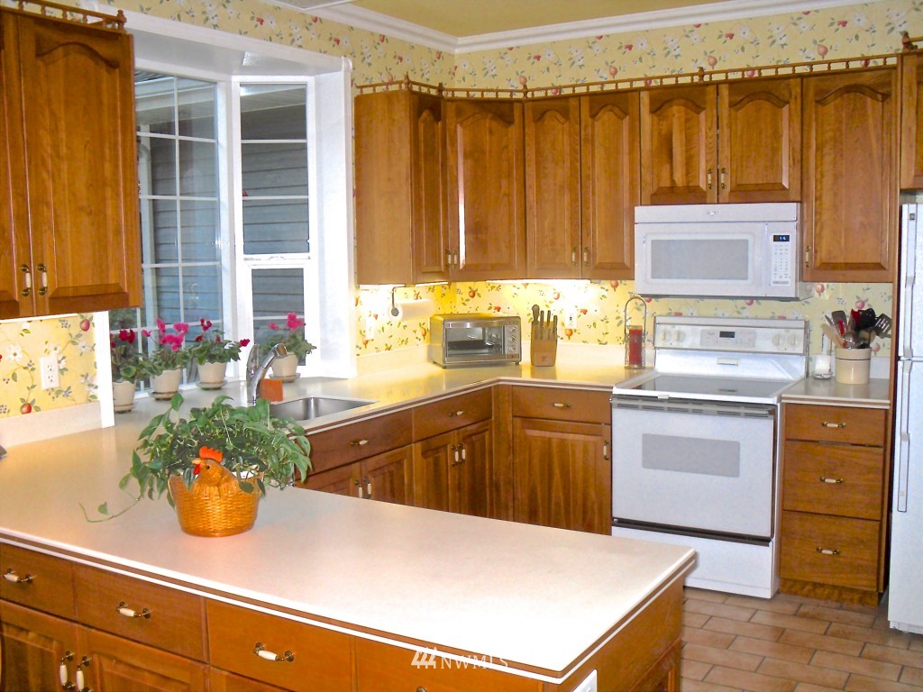 5262 Lars Hansen Road Southeast Port Orchard, WA 98367 - Photo 4 of 21 Gallery Image 4