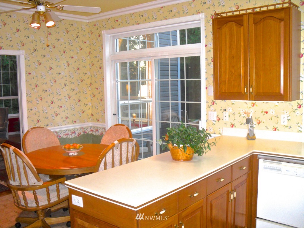 5262 Lars Hansen Road Southeast Port Orchard, WA 98367 - Photo 6 of 21 Gallery Image 6