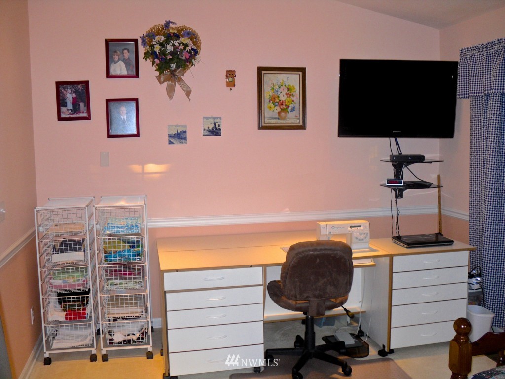 5262 Lars Hansen Road Southeast Port Orchard, WA 98367 - Photo 8 of 21 Gallery Image 8