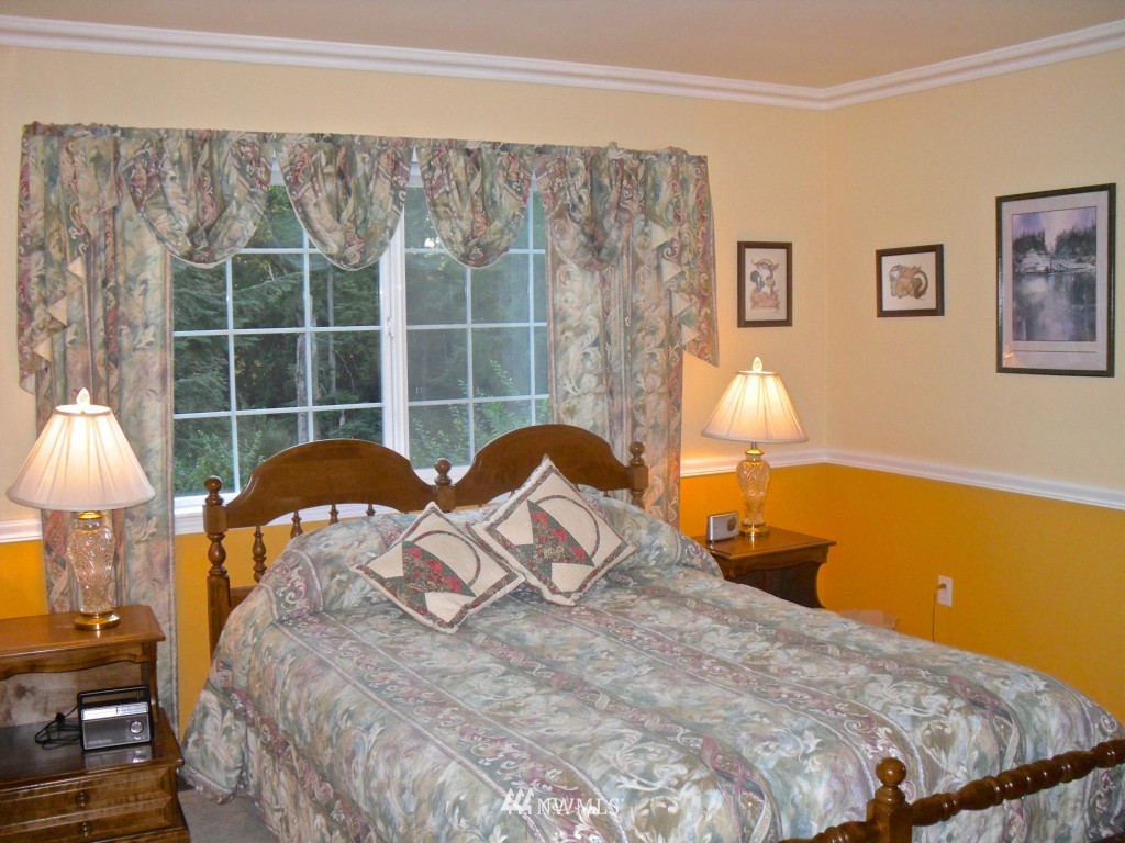 5262 Lars Hansen Road Southeast Port Orchard, WA 98367 - Photo 9 of 21 Gallery Image 9