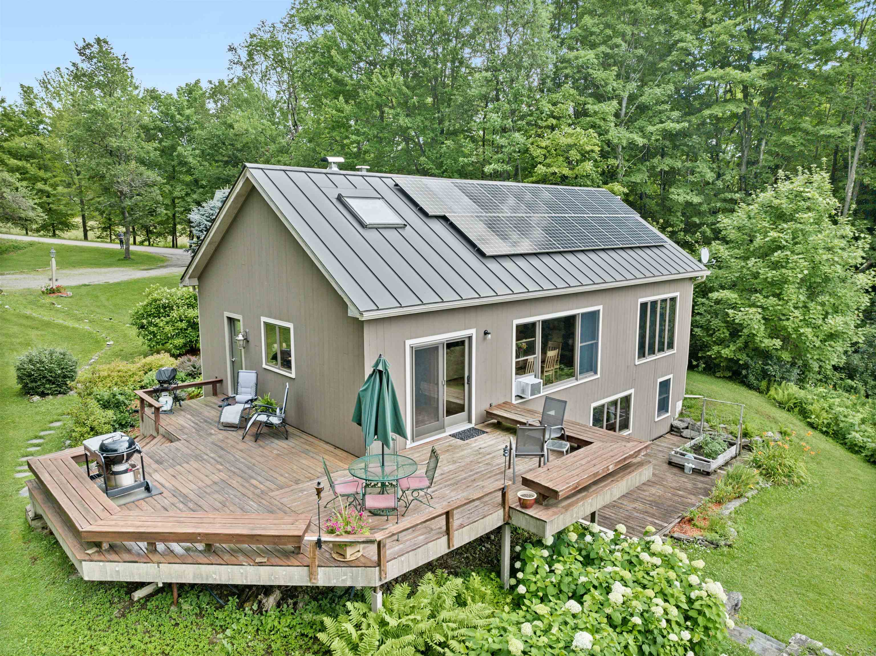 2113 West Hill Road Stowe, VT 05672 - Photo 38 of 50 Gallery Image 38