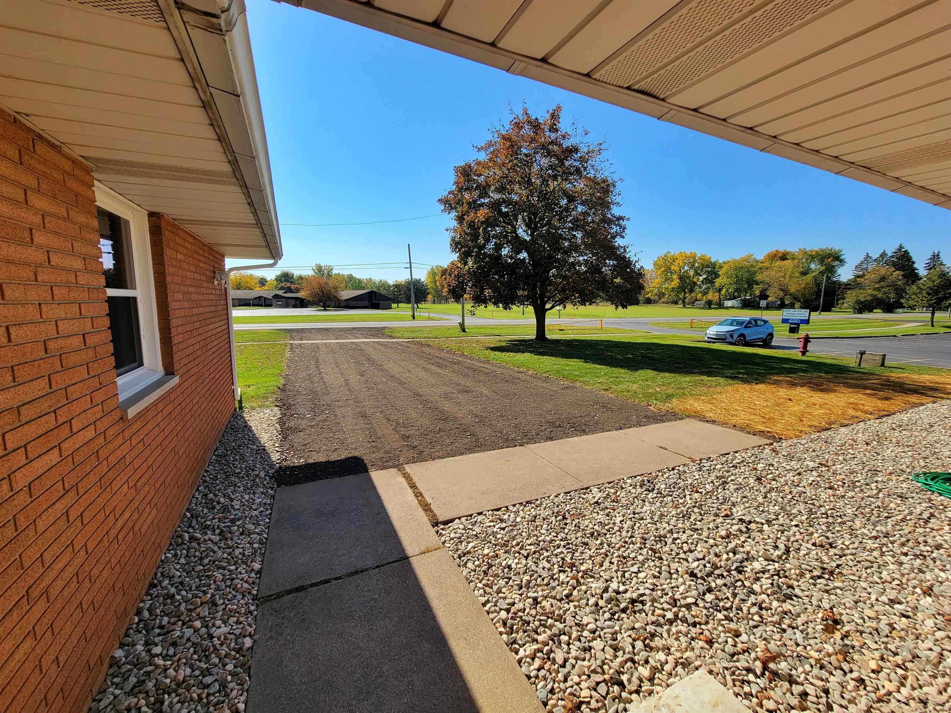 5524 McCarty Road Saginaw, MI 48603 - Photo 45 of 48 50092991-44.JPG