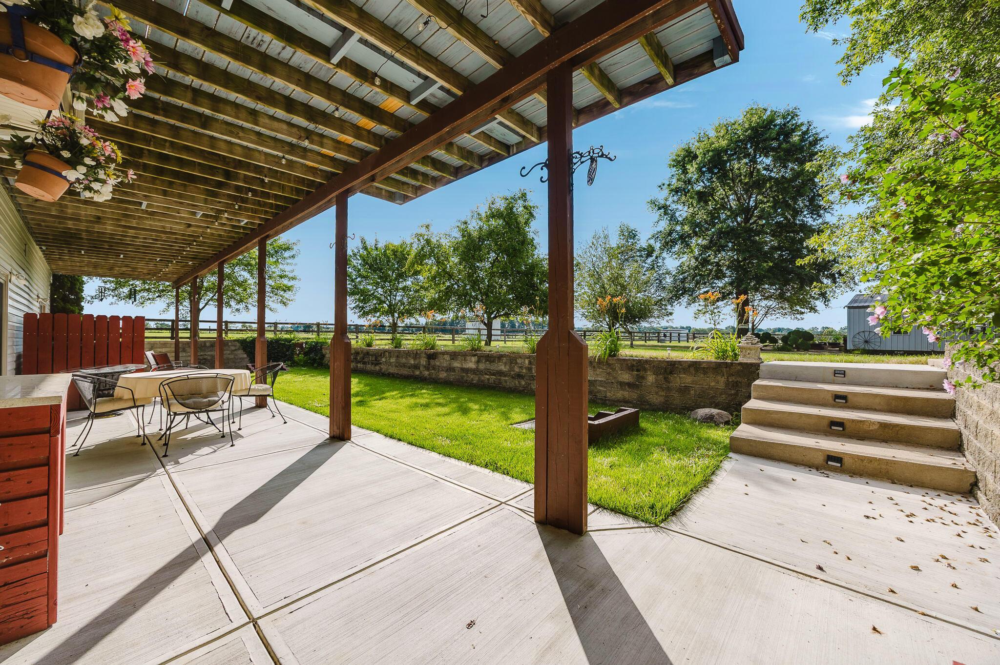 4620 Cackler Road Delaware, OH 43015 - Photo 49 of 98 Patio
