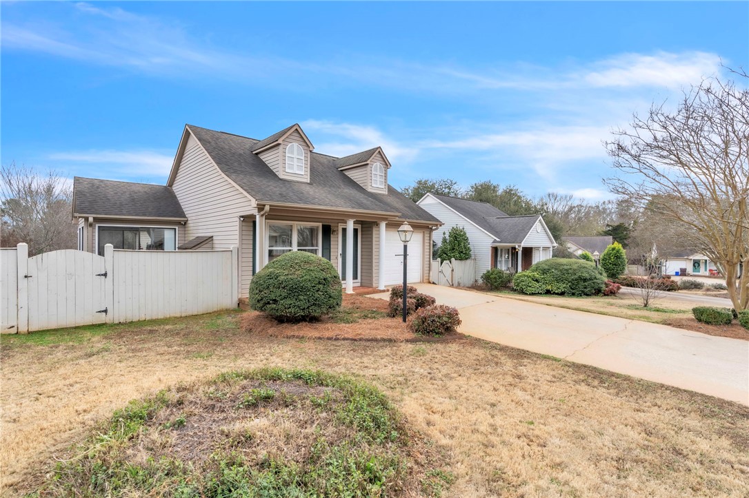 102 Magnolia Lane Pendleton, SC 29670 - Photo 2 of 31