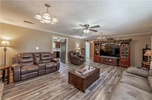 $205,000 | 769 Forest Drive, Leesville, LA 71446