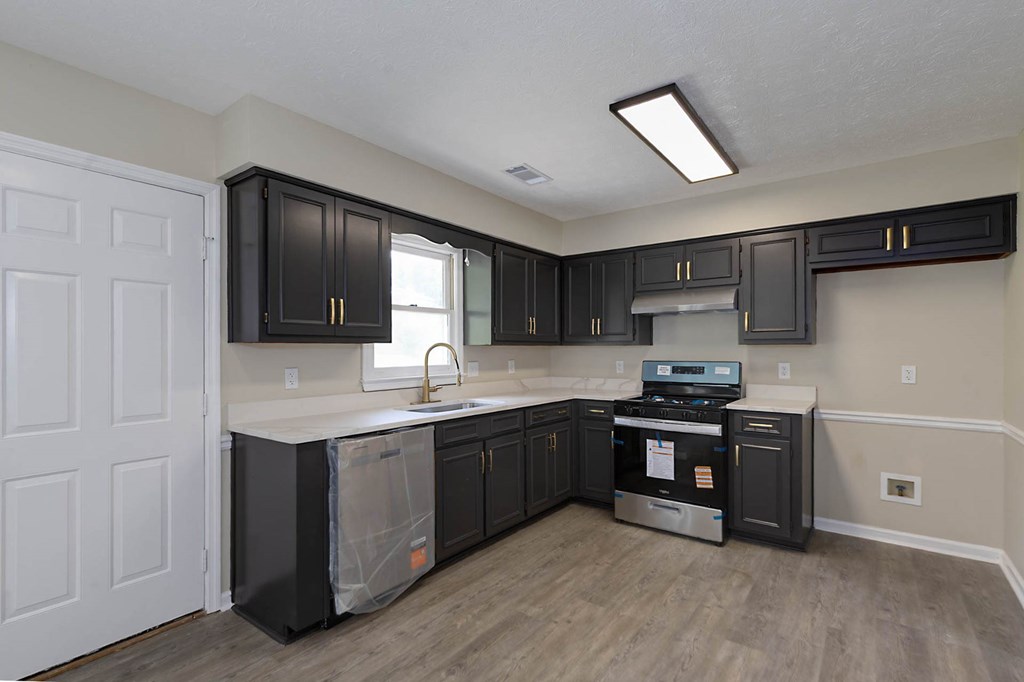 1359 Kings Mountain Road Columbus, GA 31907 - Photo 8 of 26