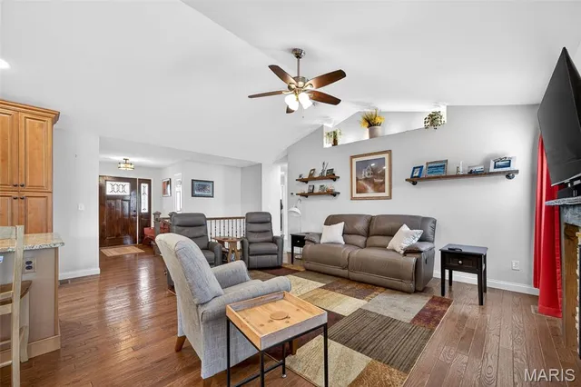 $350,000 | 28 Bittersweet Drive, Troy, MO 63379