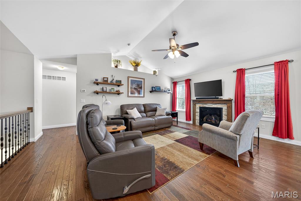 28 Bittersweet Drive Troy, MO 63379 - Photo 7 of 25