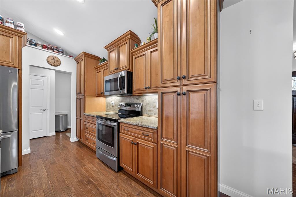 28 Bittersweet Drive Troy, MO 63379 - Photo 10 of 25